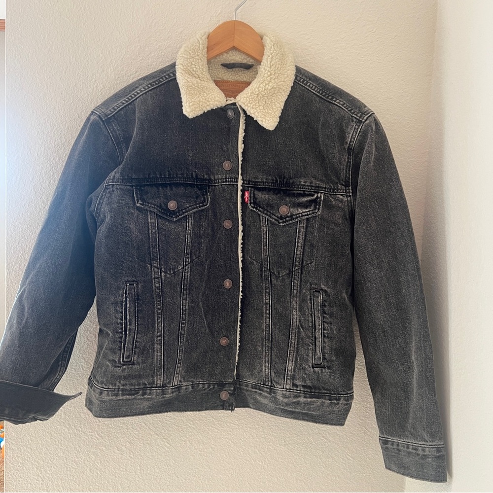 Levi’s Premium Sherpa Denim Jacket Women’s Small Black Trucker